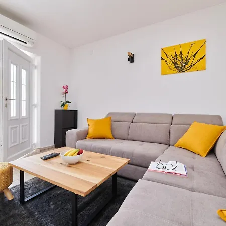 Maris By Interhome *